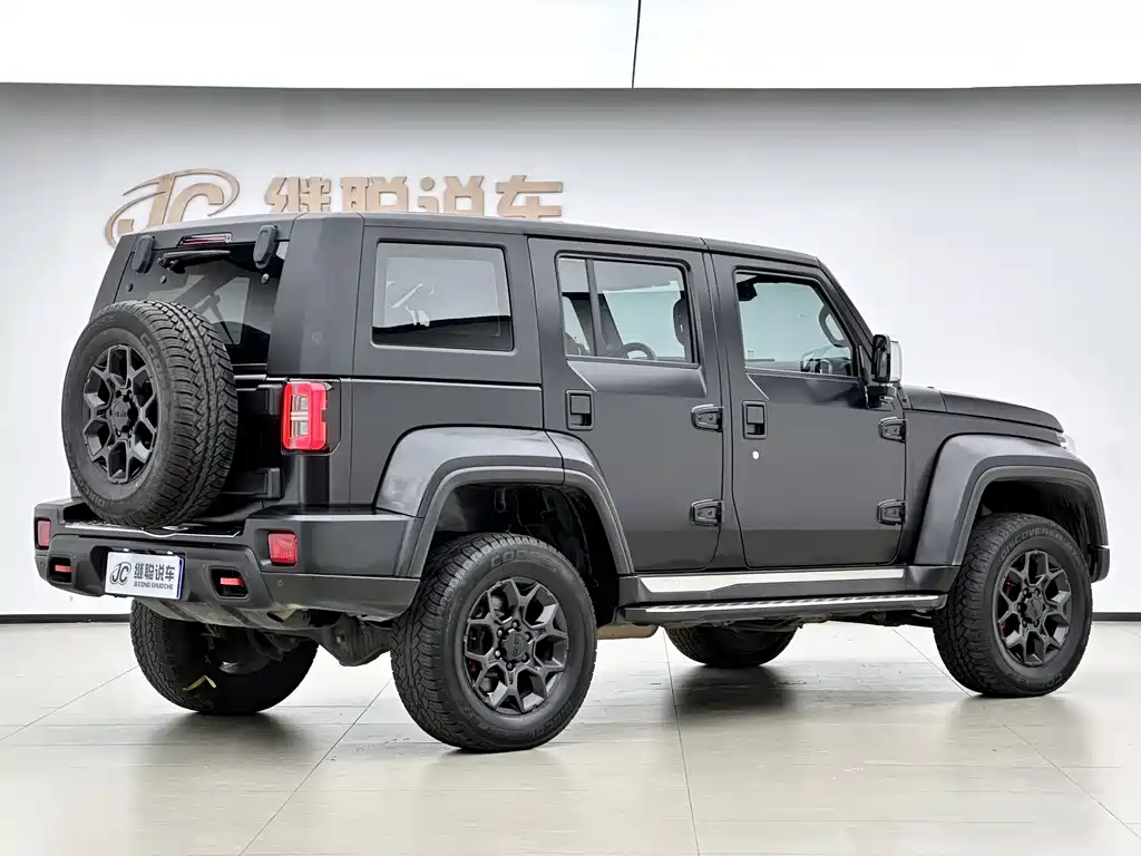Beijing Off-Road BJ40 2021 2.0D Automatic Four-wheel Drive Blade Hero Edition Knight Type купить на сайте DeffCars