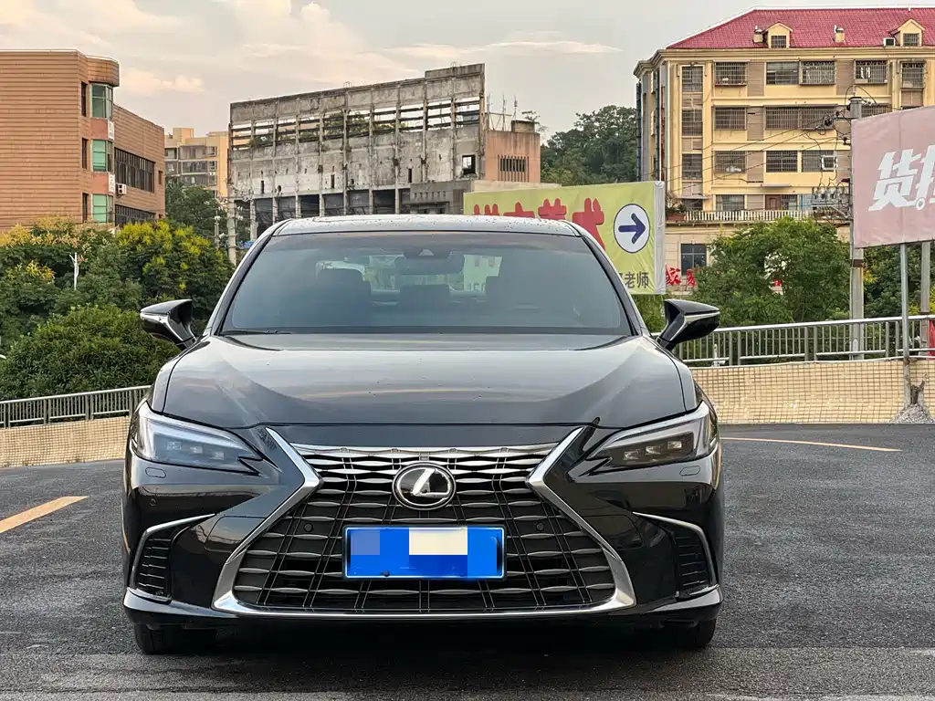 Lexus ES 2025 200 Premium Edition купить на сайте DeffCars