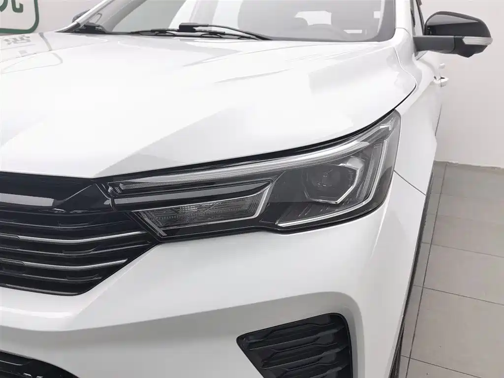 Roewe RX3 2021 PRO 1.6L CVT flagship model купить на сайте DeffCars