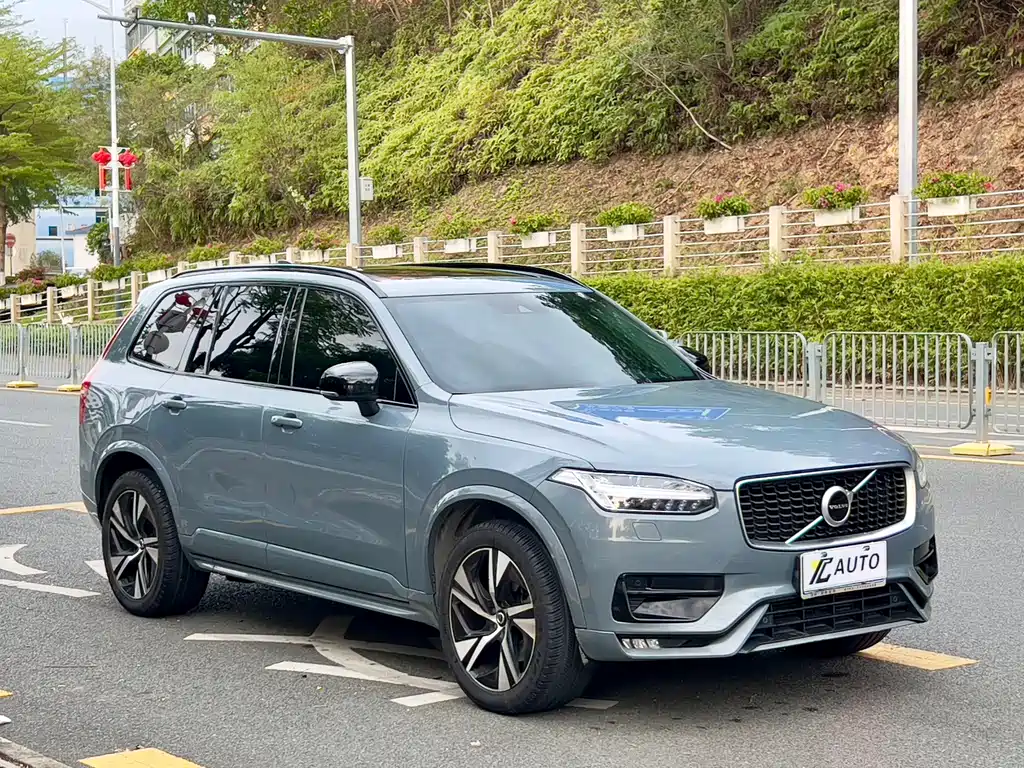 Volvo XC90 2020 T6 Zhiyi Luxury Edition 7 seats купить на сайте DeffCars