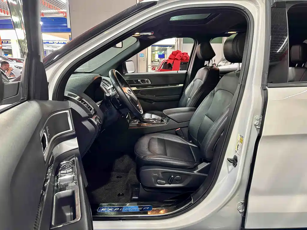 Explorer (Imported) 2016 2.3T Fashion Edition купить на сайте DeffCars