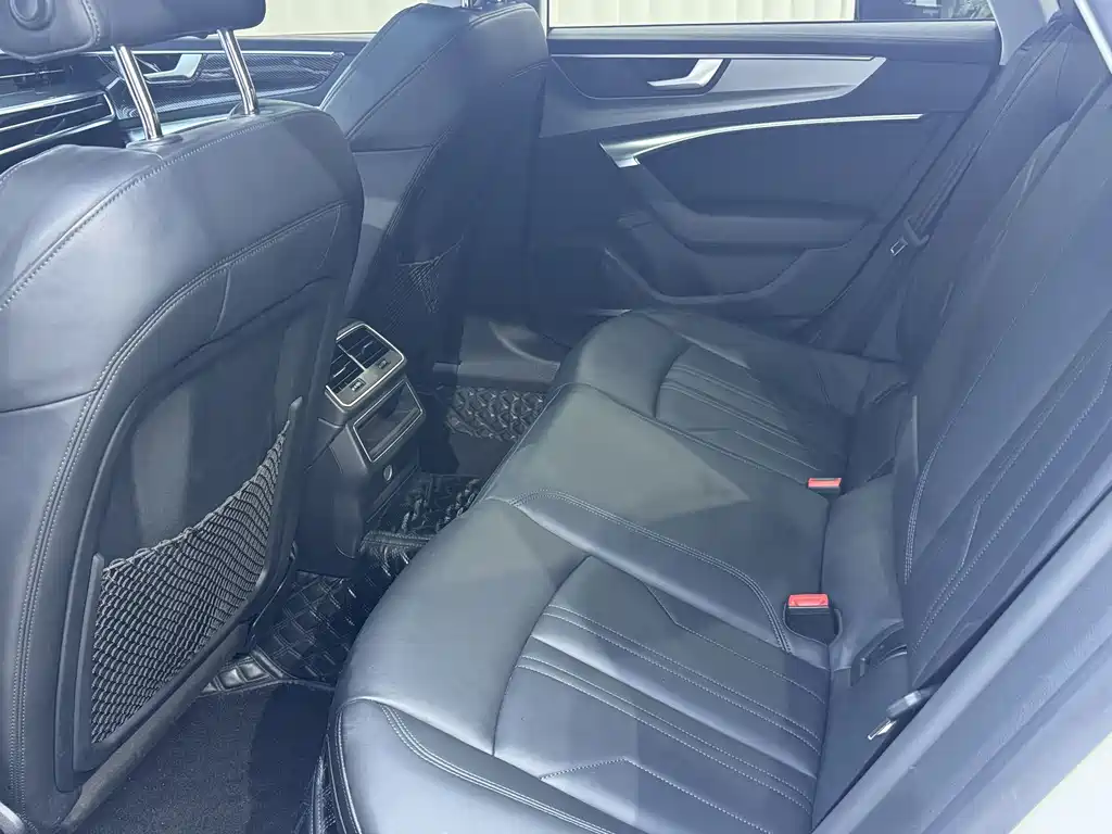 Audi A7 2021 45 TFSI Premium Selection купить на сайте DeffCars