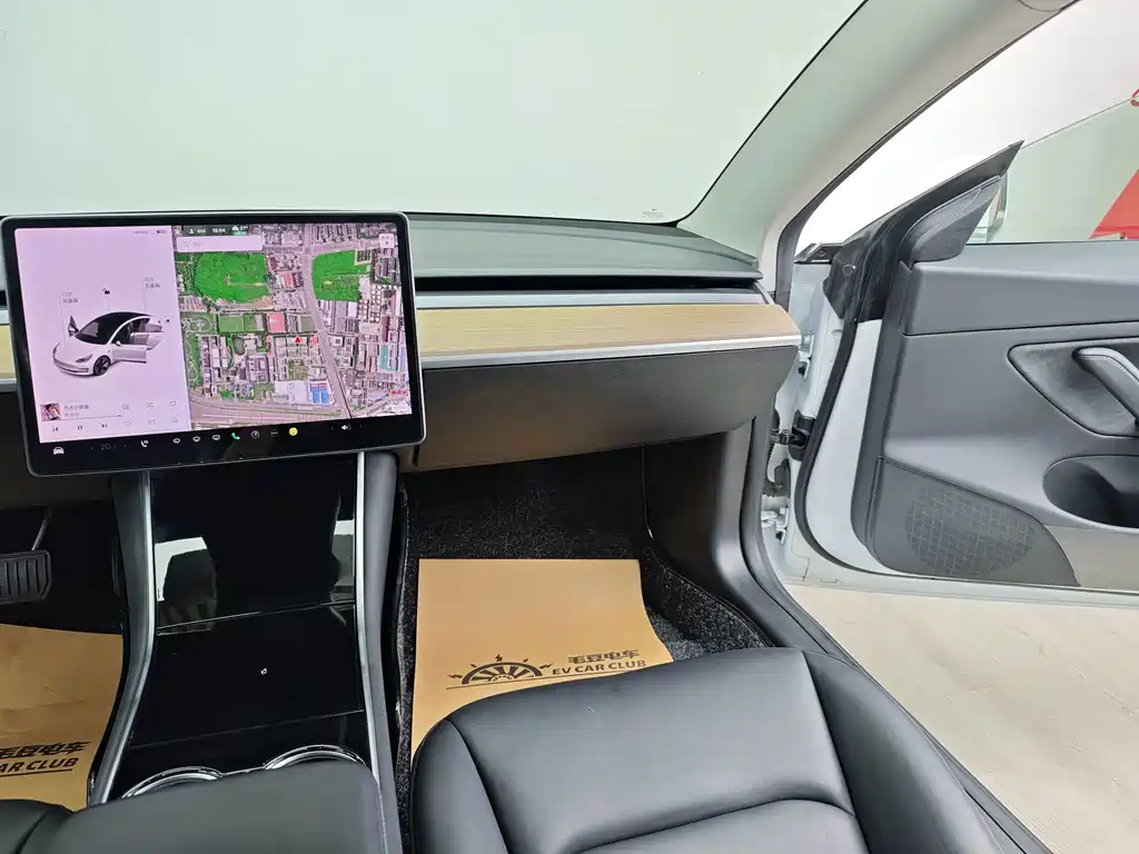 Model 3 imported 2019 long range rear drive version купить на сайте DeffCars