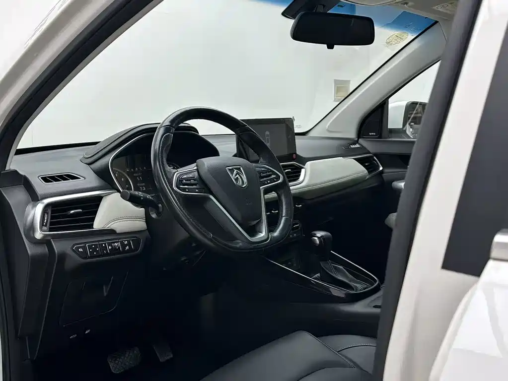 Baojun 530 2018 1.5T DCT flagship model National V купить на сайте DeffCars