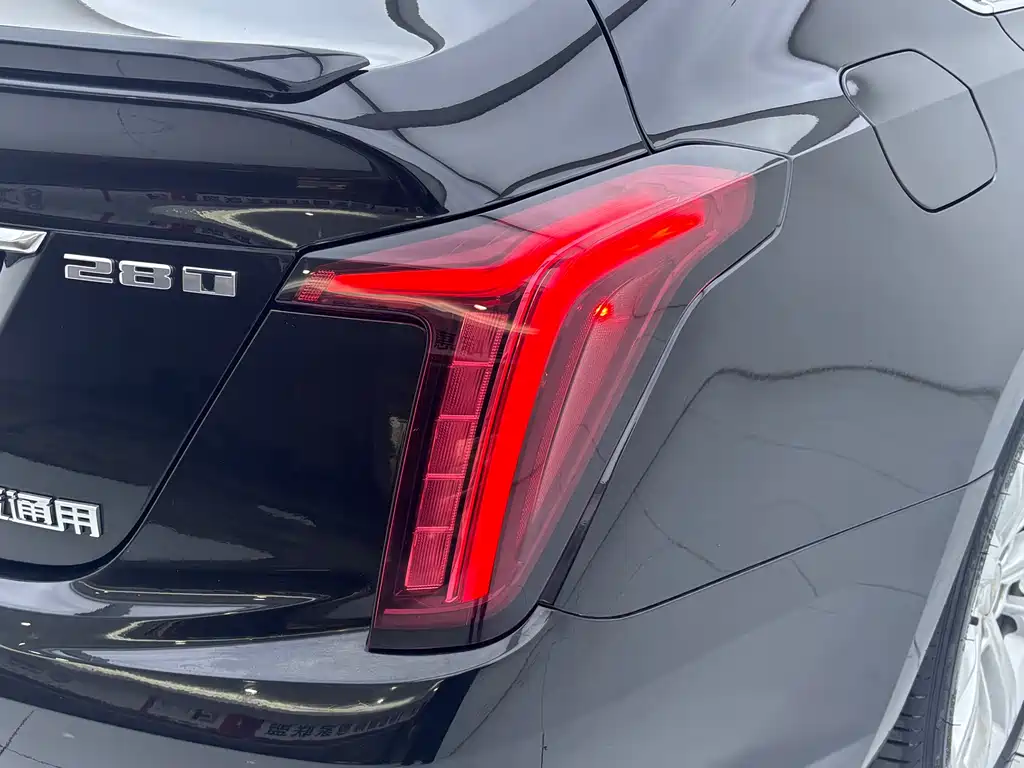 Cadillac CT5 2024 28T Luxury Pro купить на сайте DeffCars