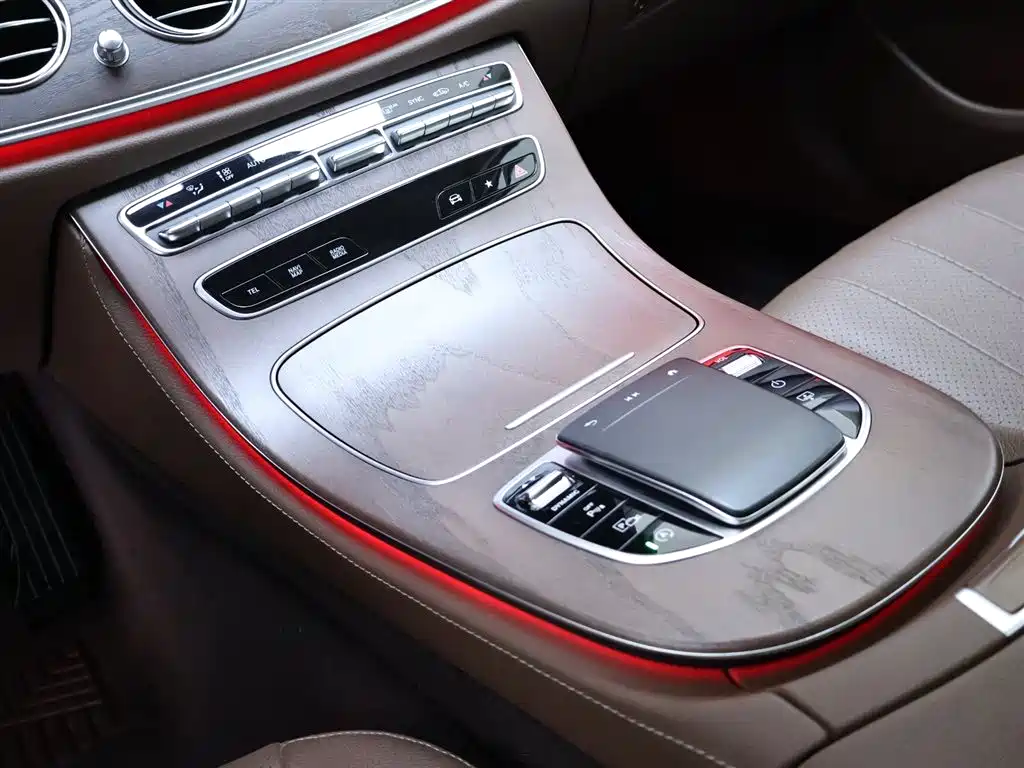 Mercedes-Benz E-Class 2021 E 300 L Luxury Model купить на сайте DeffCars