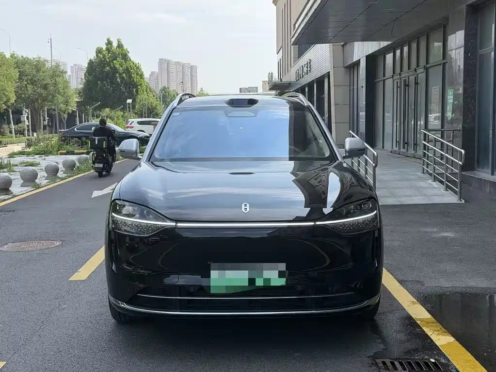 Wenjie M9 2025 extended range Ultra version 52kWh 6-seat version 192-line lidar) купить на сайте DeffCars