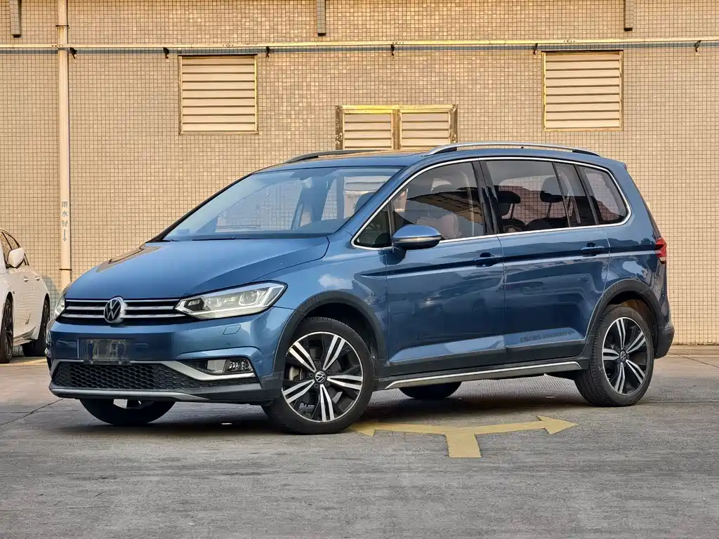 Touran 2021 Touran L 280TSI DSG expansion version 7 seats купить на сайте DeffCars