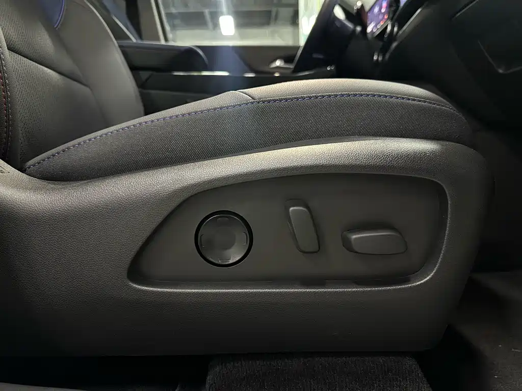 Explorer Plus 2024 102km RS flagship version купить на сайте DeffCars