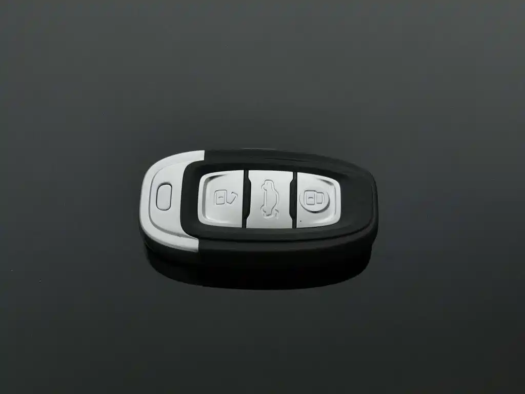 Hongqi E-QM5 2022 431km Charging Enjoyment Edition купить на сайте DeffCars