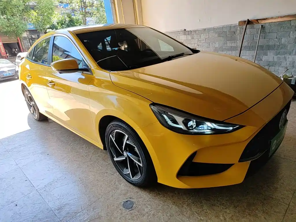 MG5 2021 facelift 300TGI DCT Green Luxury Edition купить на сайте DeffCars