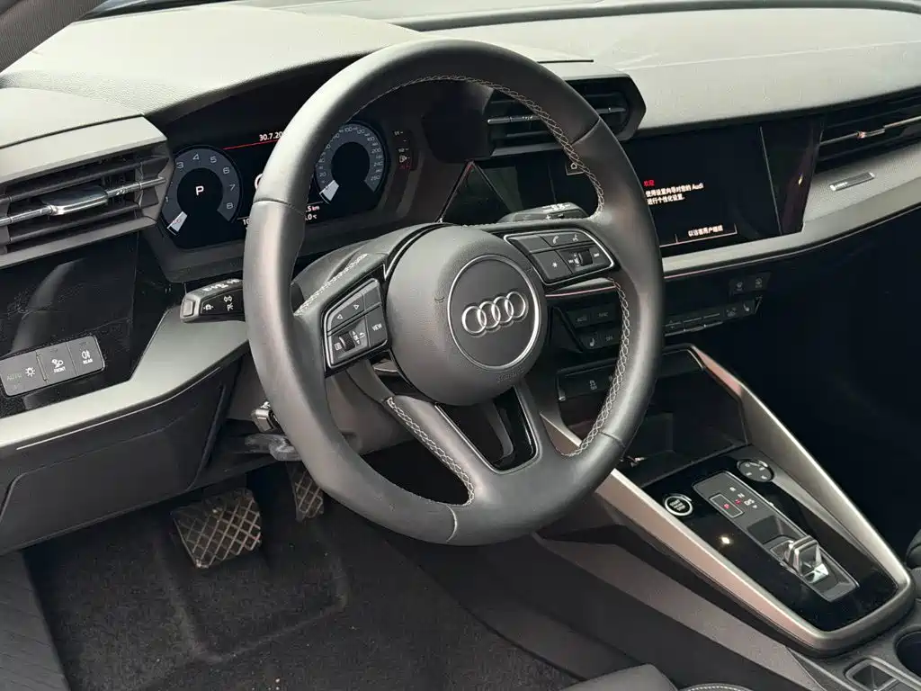 Audi A3 2023 facelift Sportback 35 TFSI stylish and sporty купить на сайте DeffCars