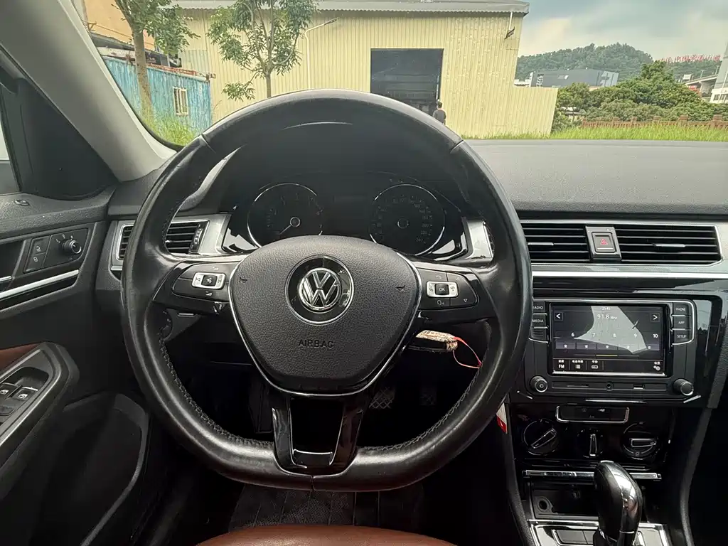 Bora 2016 1.6L automatic comfort type купить на сайте DeffCars