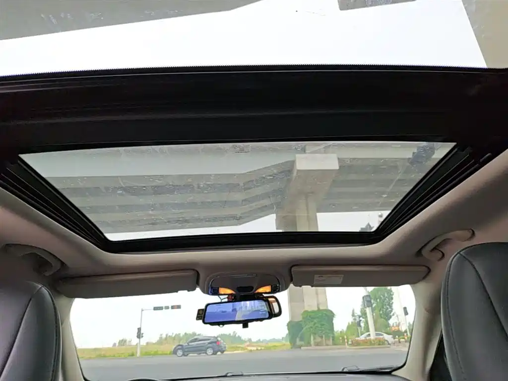 Liberty Light 2017 2.0L Superior Edition купить на сайте DeffCars