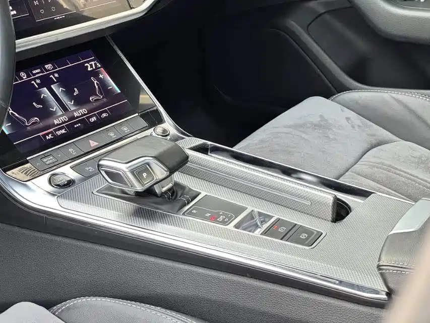 Audi A6L 2021 45 TFSI Premium Dynamic Model купить на сайте DeffCars