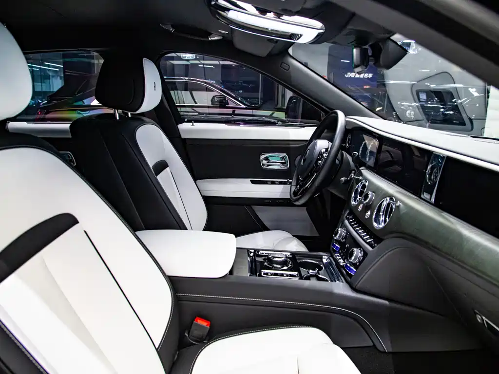 Ghost 2021 6.7T standard wheelbase version купить на сайте DeffCars