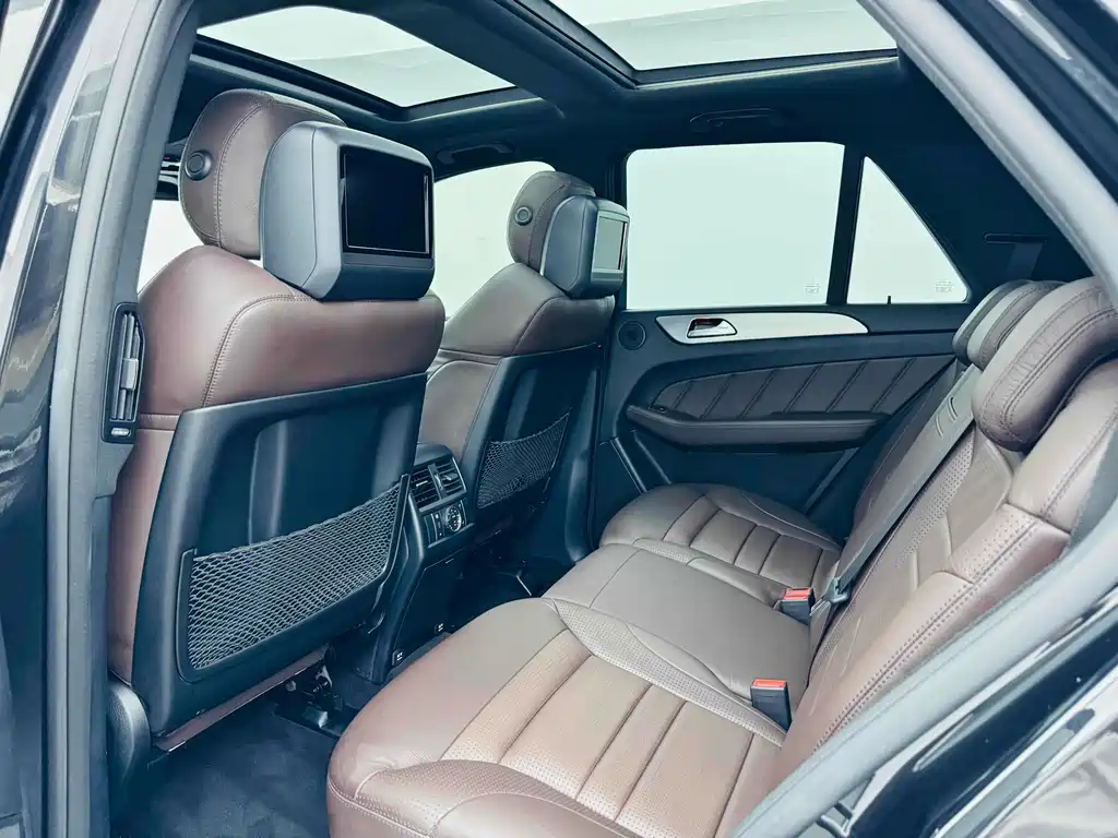 Mercedes-Benz M-Class AMG 2012 AMG ML 63 купить на сайте DeffCars