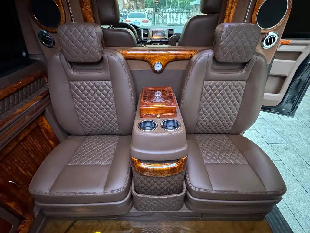 Kailuwei 2018 2.0TSI four-wheel drive luxury version 7 seats купить на сайте DeffCars
