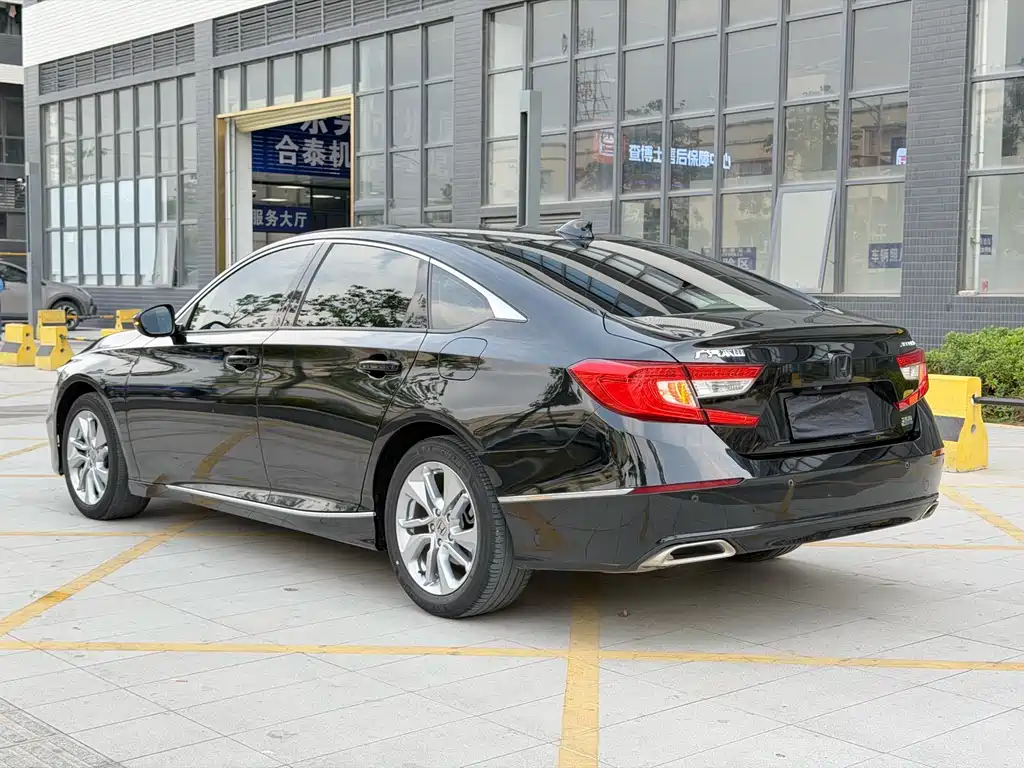 Accord 2018 260TURBO Deluxe Edition National V купить на сайте DeffCars