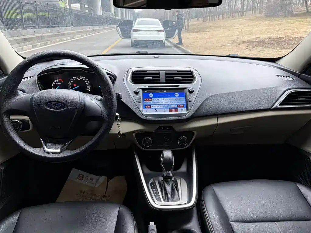 Escort 2017 facelift 1.5L automatic comfort model купить на сайте DeffCars
