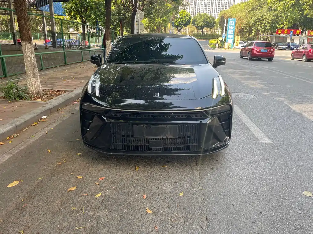 Lynk & Co 03 2023 1.5T EM-F AM купить на сайте DeffCars