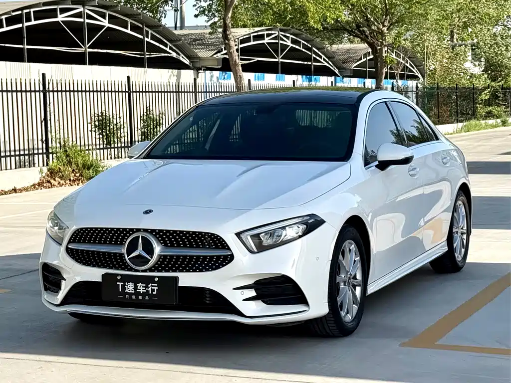 Mercedes-Benz A-Class 2022 A 200 L Sports Sedan Dynamic Type купить на сайте DeffCars