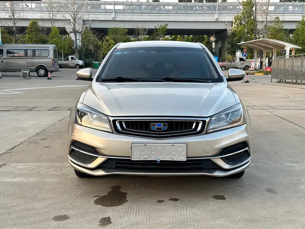 Emgrand 2018 1.5L CVT luxury model купить на сайте DeffCars
