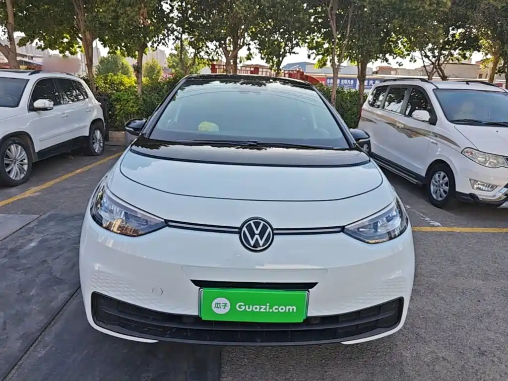 Volkswagen ID.3 2023 upgraded model pure smart version купить на сайте DeffCars