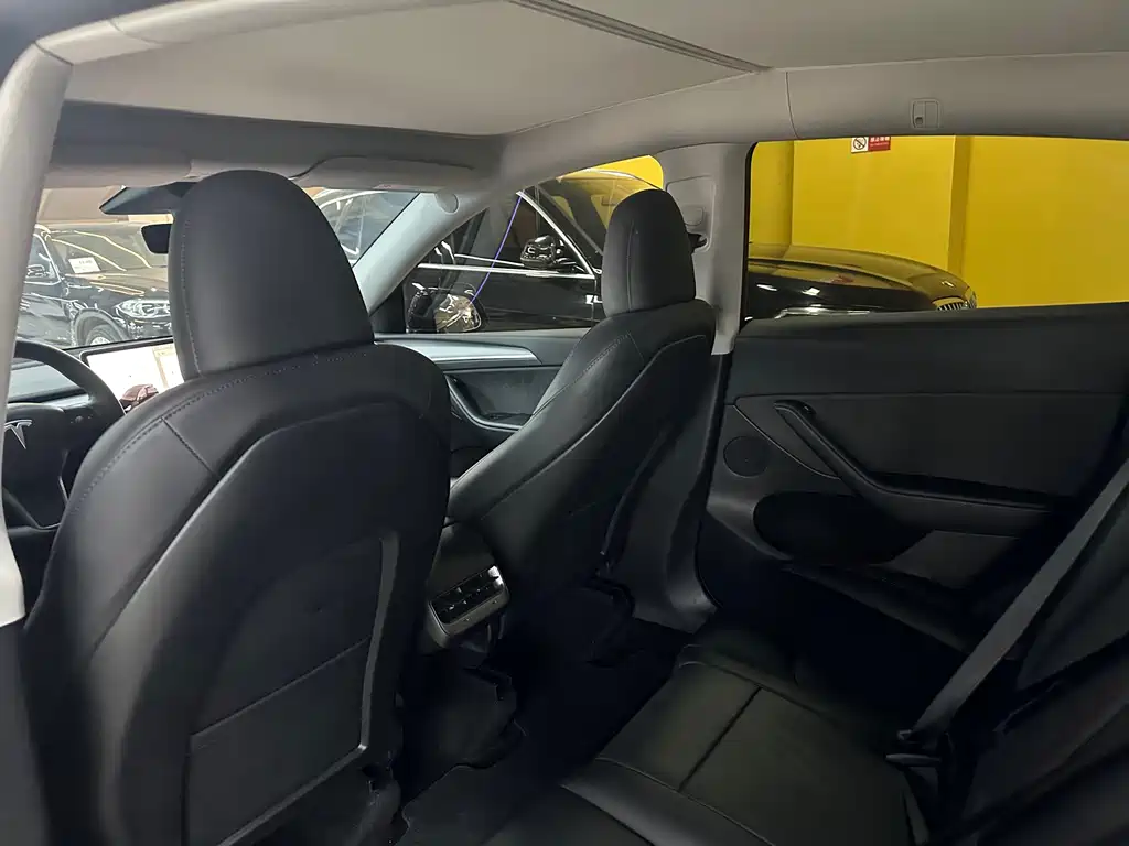 Model Y 2022 rear-wheel drive version купить на сайте DeffCars