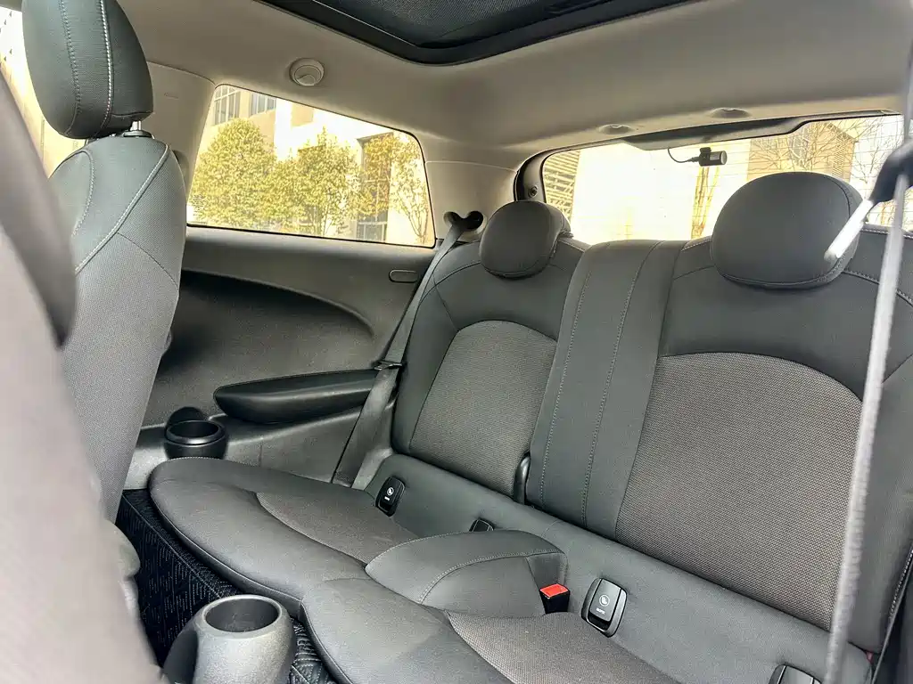 MINI 2018 1.5T ONE PLUS купить на сайте DeffCars