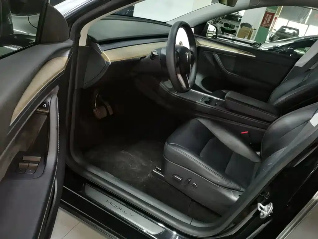 Model Y 2021 long-range all-wheel drive version купить на сайте DeffCars
