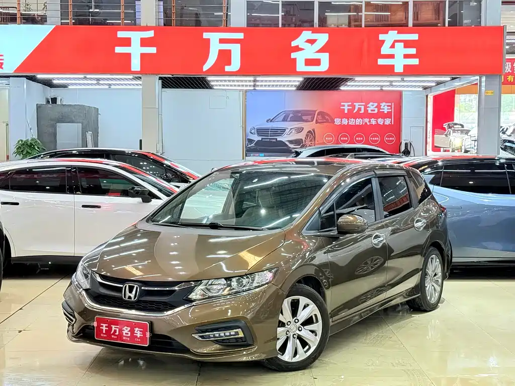 Jade 2017 1.8L automatic comfort version 5 seats купить на сайте DeffCars