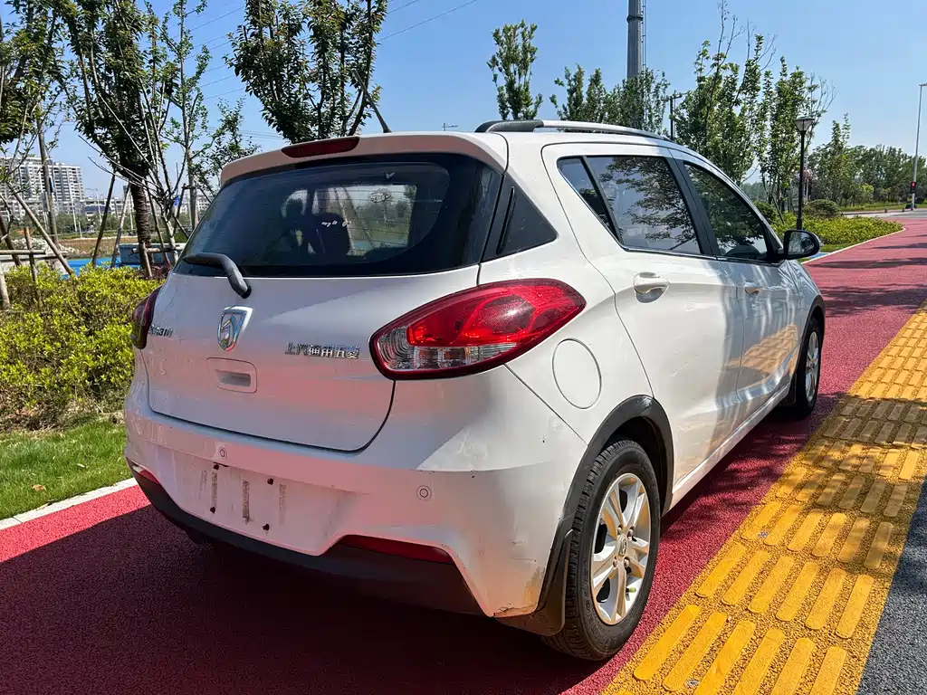 Baojun 310 2016 1.2L manual luxury model купить на сайте DeffCars