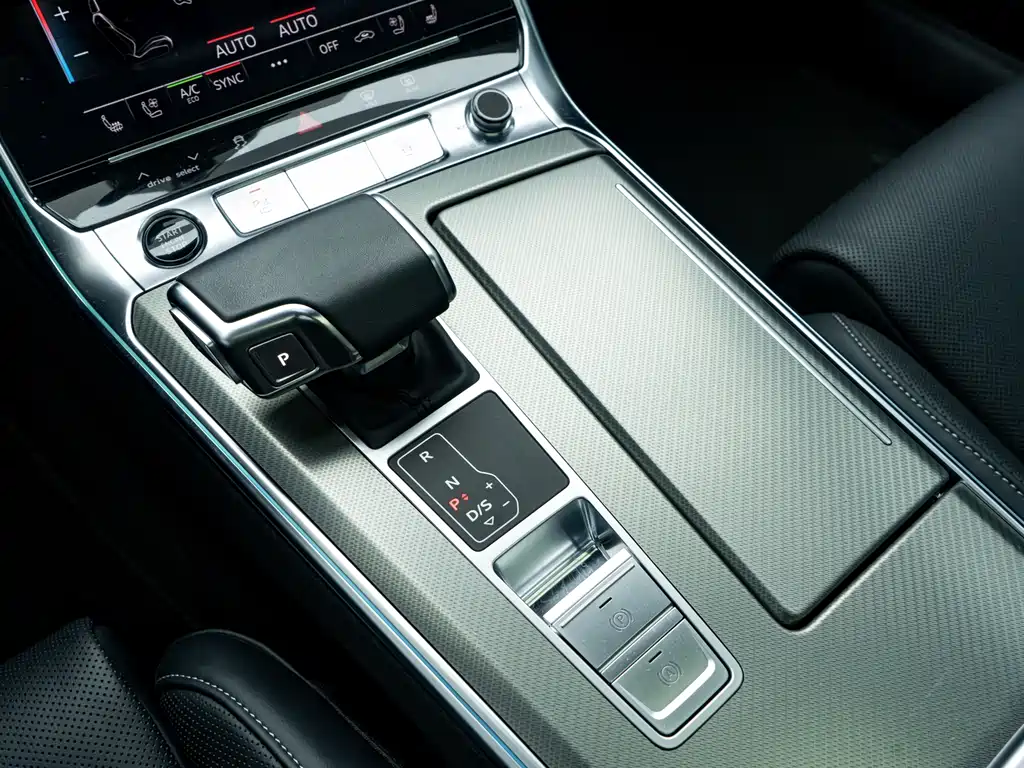 Audi A6L 2025 45 TFSI Premium Dynamic + Ventilation Comfort Package купить на сайте DeffCars
