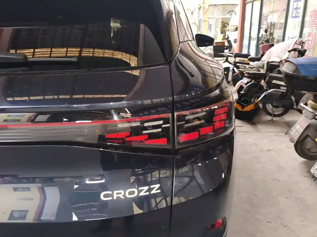 ID.4 CROZZ 2022 pure limited edition купить на сайте DeffCars