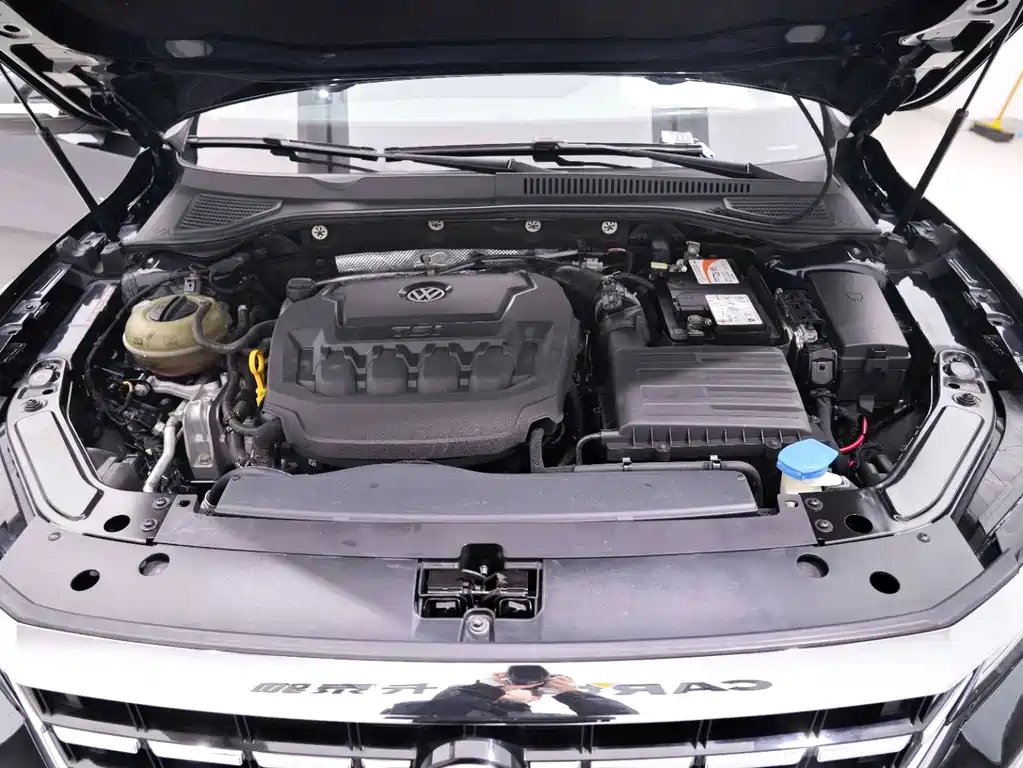 Passat 2019 330TSI Deluxe Edition National VI купить на сайте DeffCars
