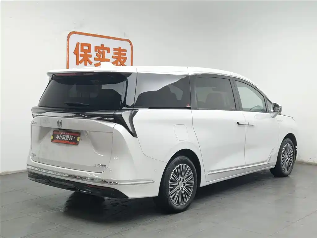 Buick GL8 New Energy 2024 Lu Zun Luxury Edition 6 seats купить на сайте DeffCars