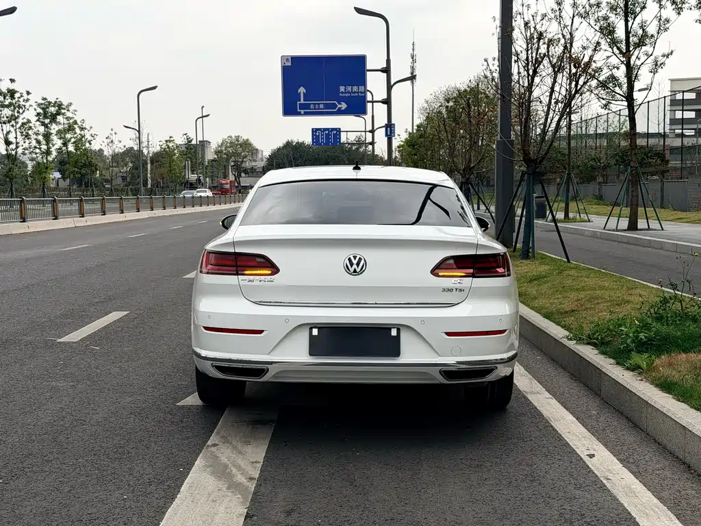 FAW-Volkswagen CC 2020 330TSI Charming Edition National VI купить на сайте DeffCars