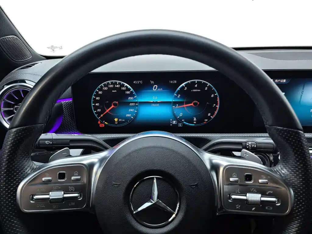 Mercedes-Benz A-Class 2022 Facelift A 200 L Sports Sedan Fashion купить на сайте DeffCars