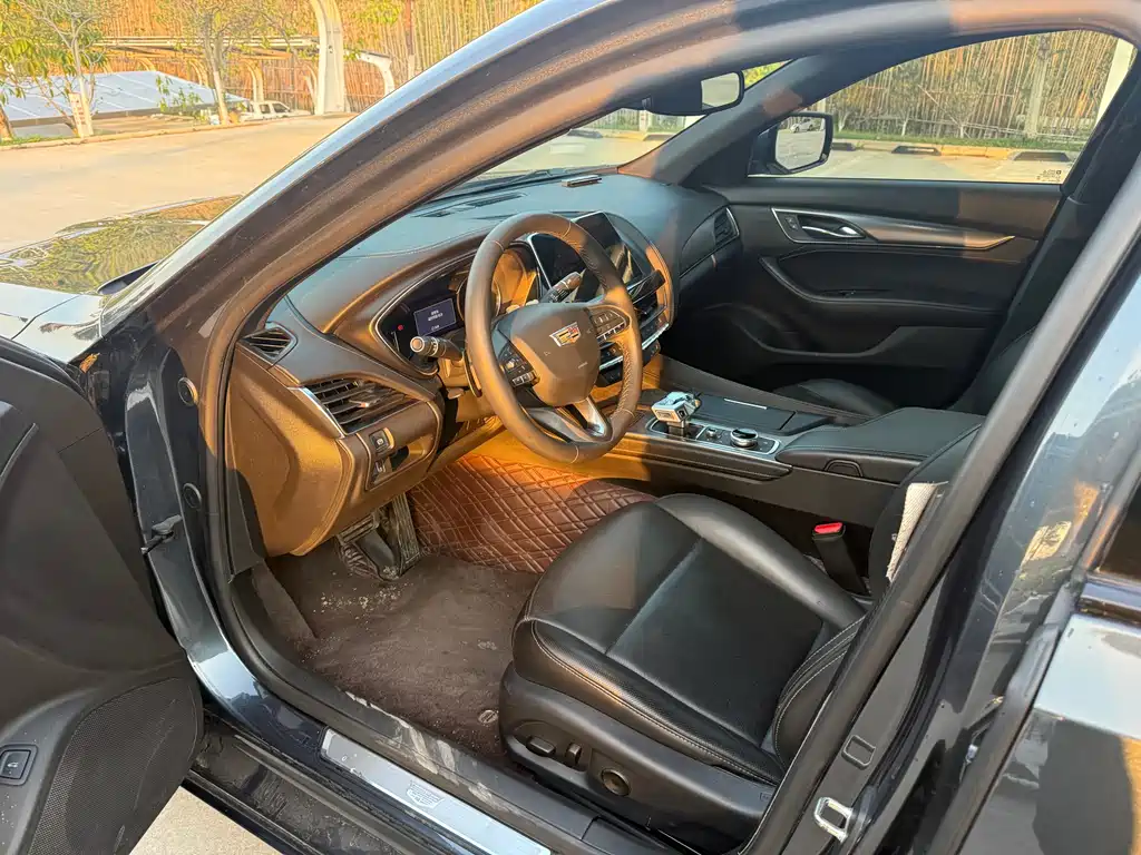 Cadillac CT5 2022 28T luxury model купить на сайте DeffCars