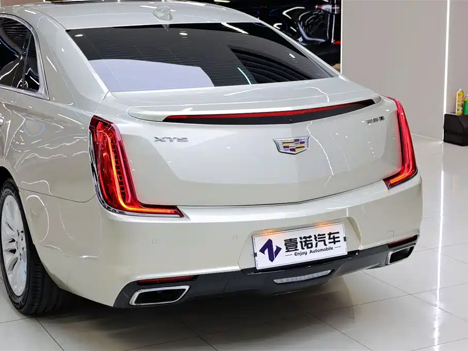 Cadillac XTS 2018 28T luxury model купить на сайте DeffCars
