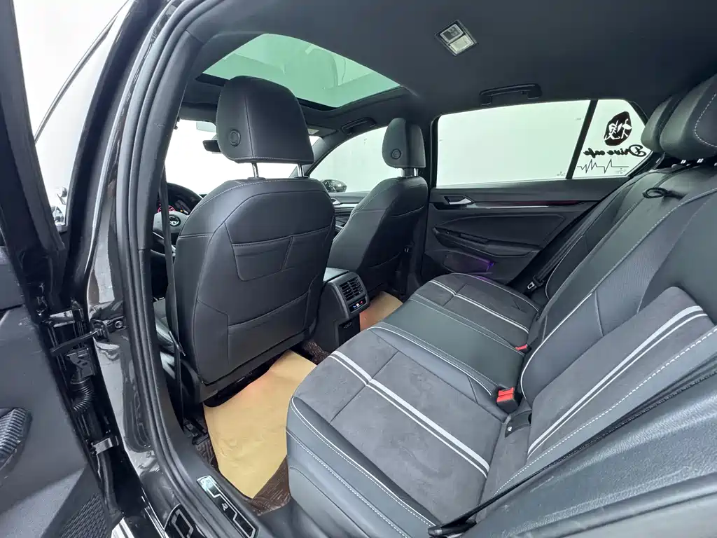 Golf 2023 facelift 280TSI DSG R-Line Lite купить на сайте DeffCars