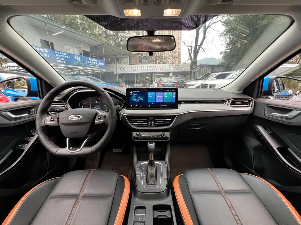Focus 2022 sedan EcoBoost 180 automatic racing version купить на сайте DeffCars