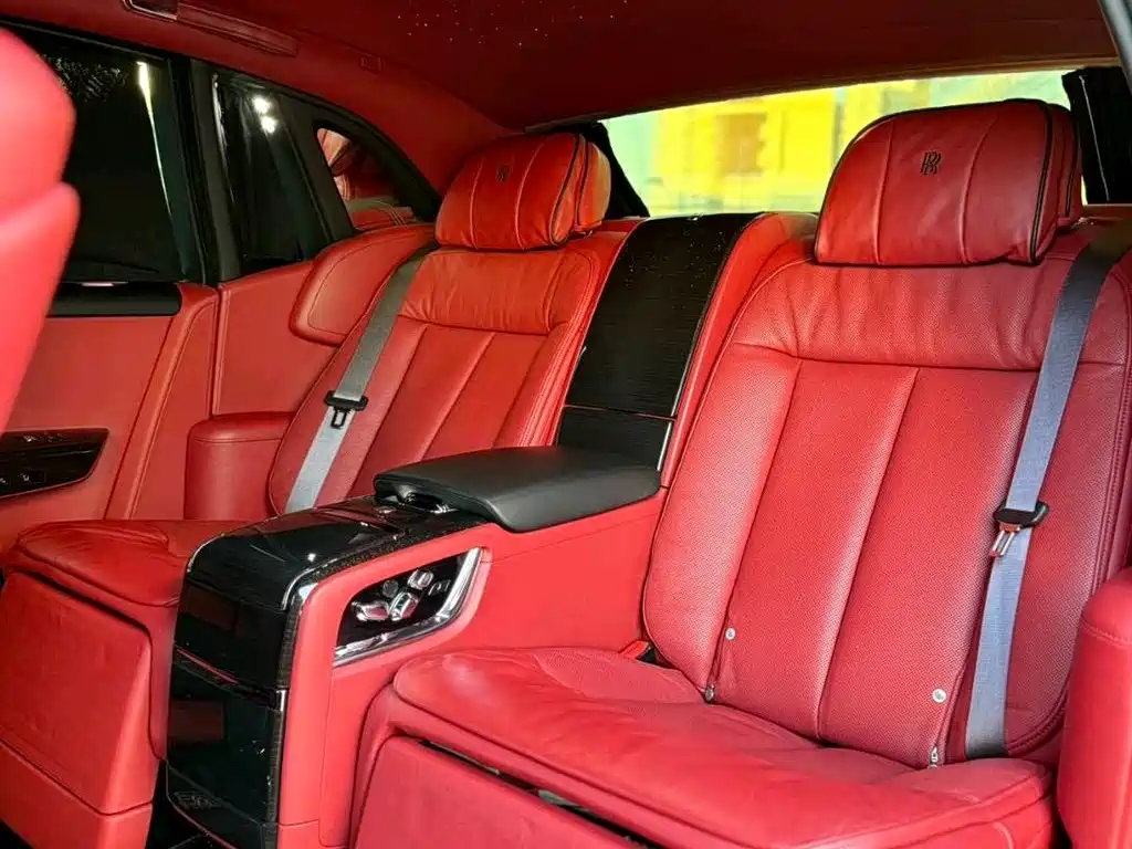 Phantom 2013 6.7L extended version EWB купить на сайте DeffCars