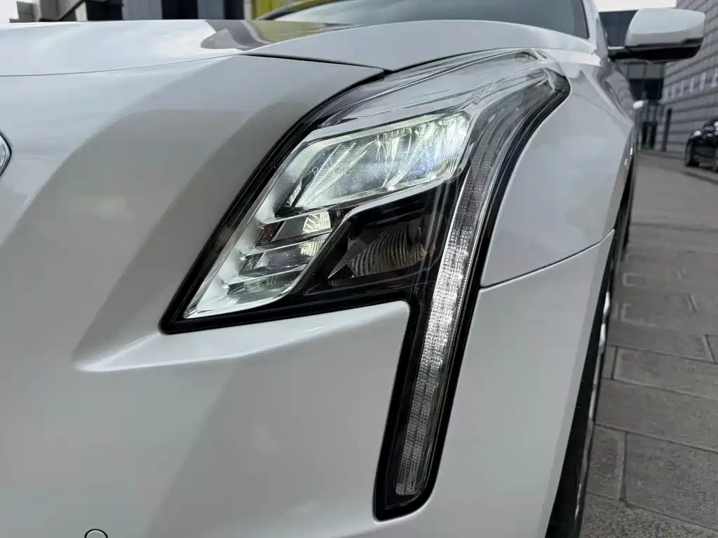 Cadillac CT6 2017 28T luxury model купить на сайте DeffCars