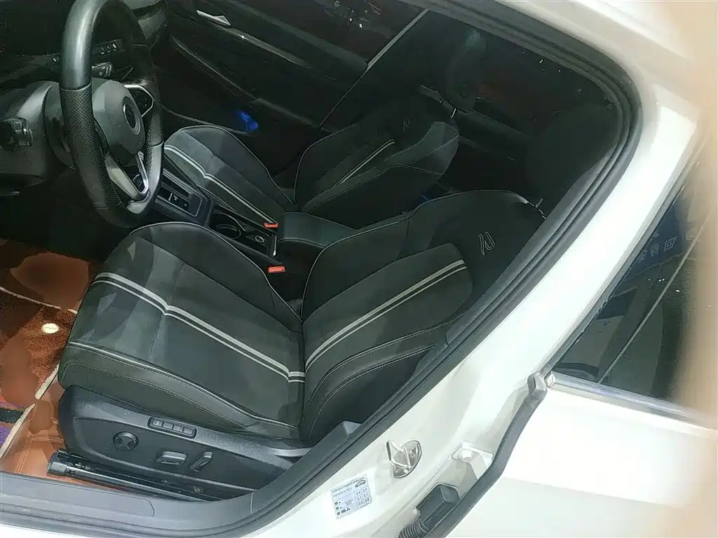 Golf 2021 280TSI DSG R-Line купить на сайте DeffCars
