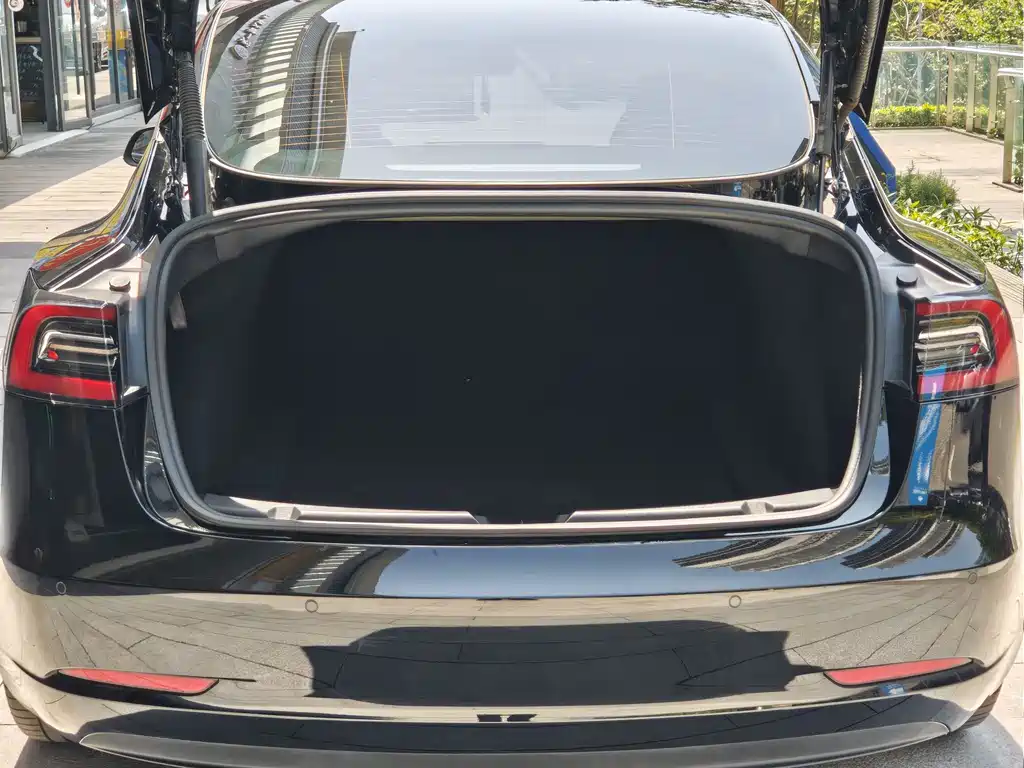 Model 3 2021 standard range rear drive upgraded version 3D6 купить на сайте DeffCars