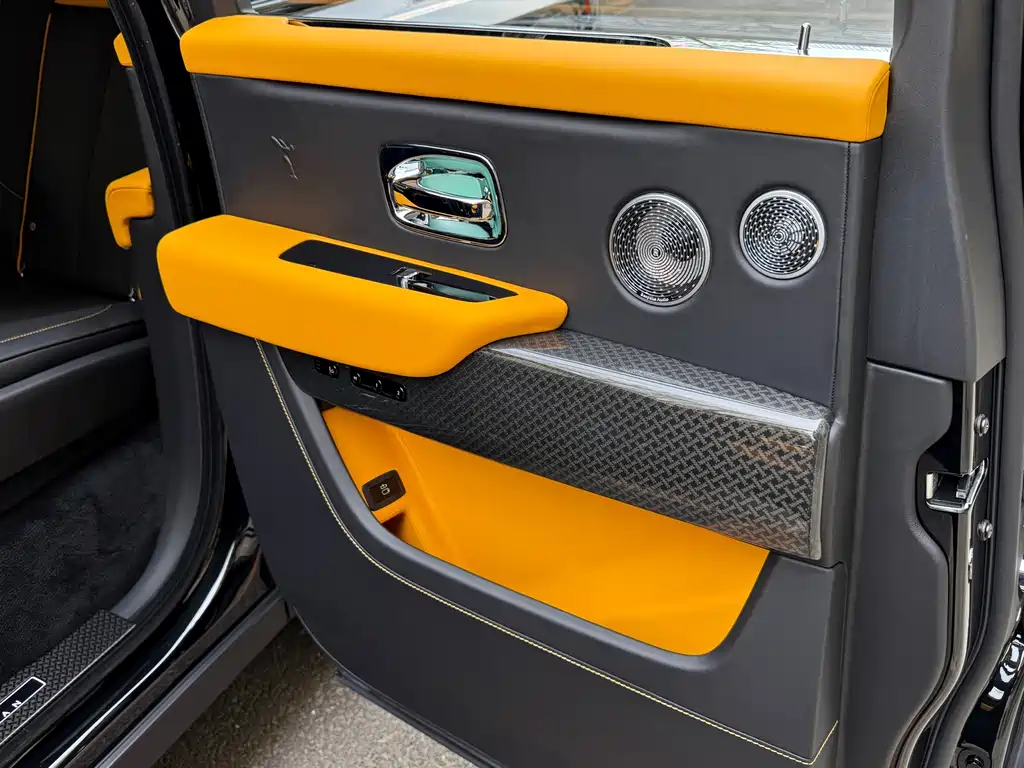 Cullinan 2020 Black Badge купить на сайте DeffCars