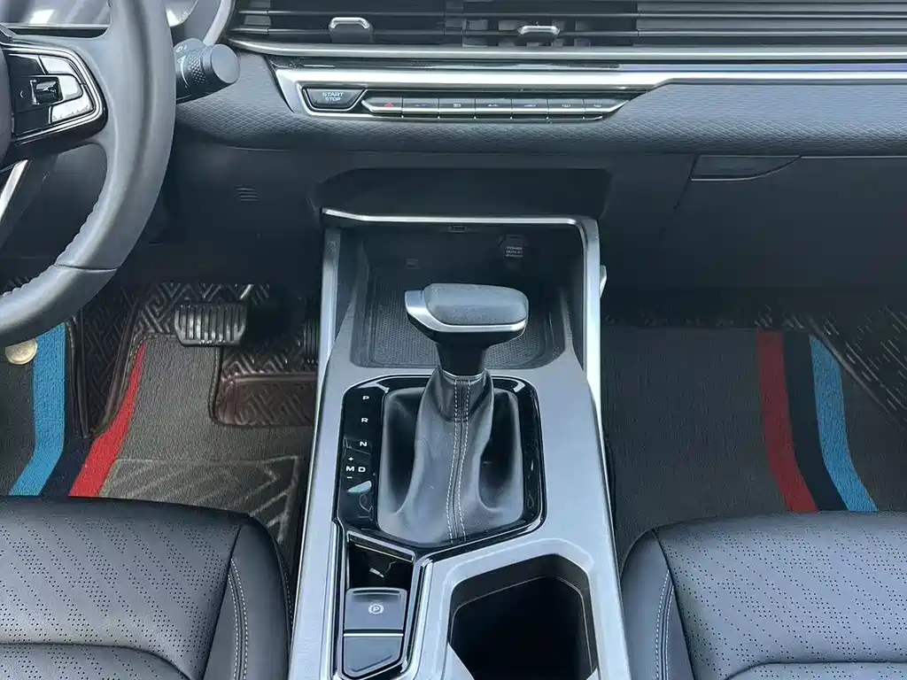 Emgrand 2022 4th Generation 1.5L CVT Elite купить на сайте DeffCars