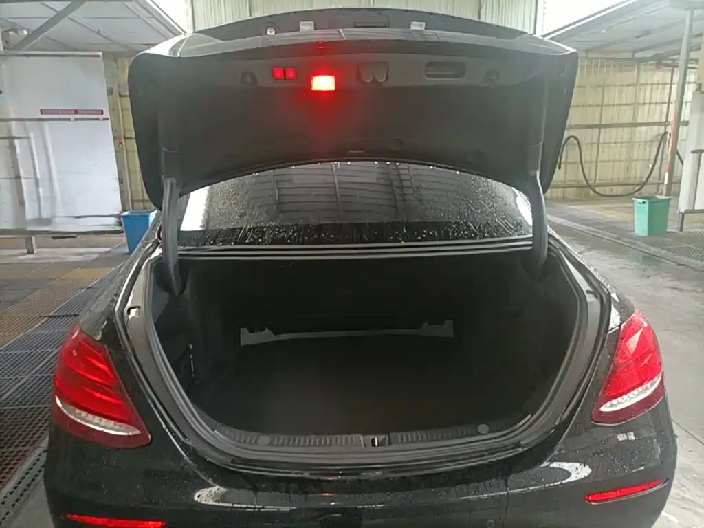 Mercedes E-Class 2019 Modified E 300 L Fashion Edition купить на сайте DeffCars